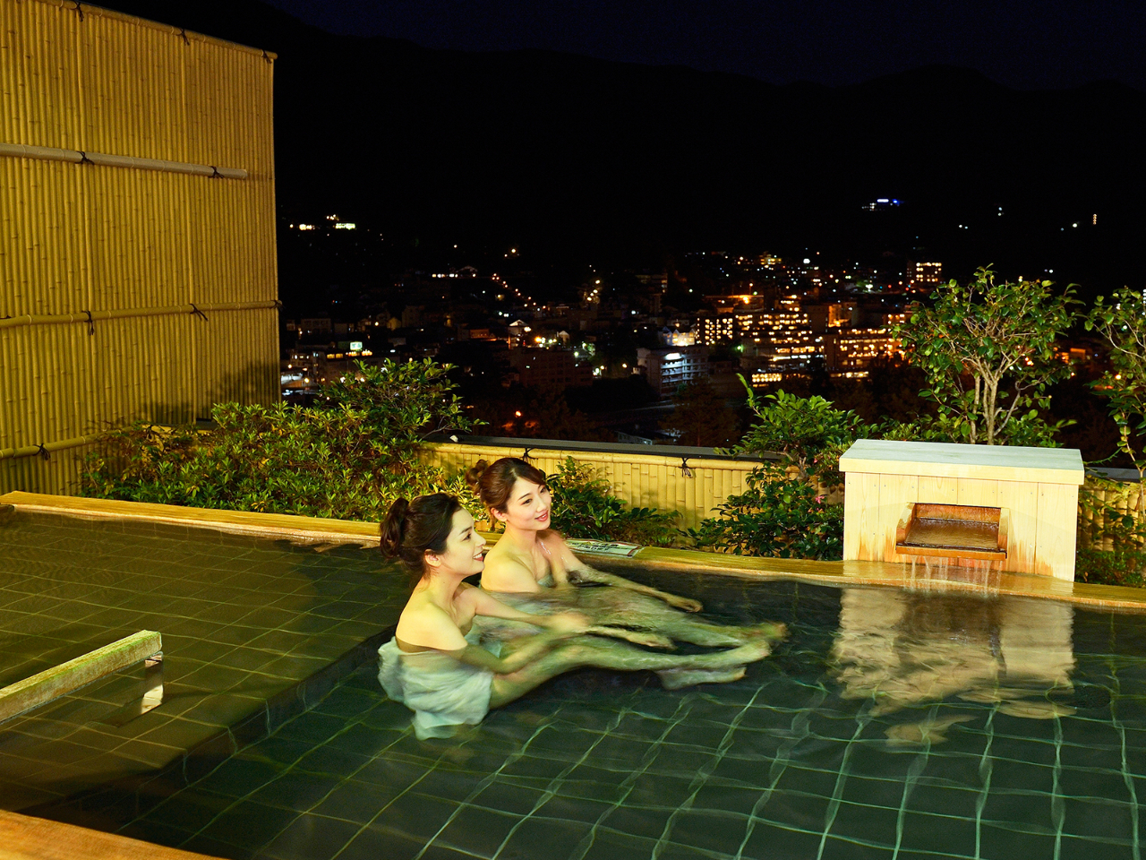 温泉街を望む絶景展望露天風呂 日本三名泉 下呂温泉