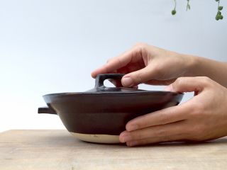 世界に一つだけのマイ土鍋。鍋パーティーが待ち遠しいっ!