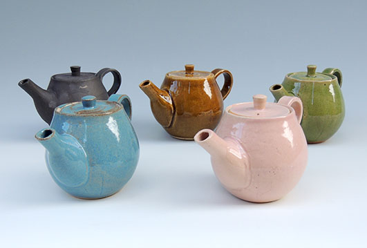 急須作り体験では1人用、4人用の急須が作れます。