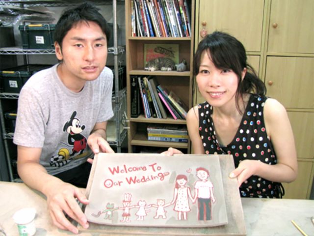 結婚式会場を彩るウェルカムボード作りをしませんか?華やかな会場に手作りのウェルカムボードでみんなをお出迎えしましょう!