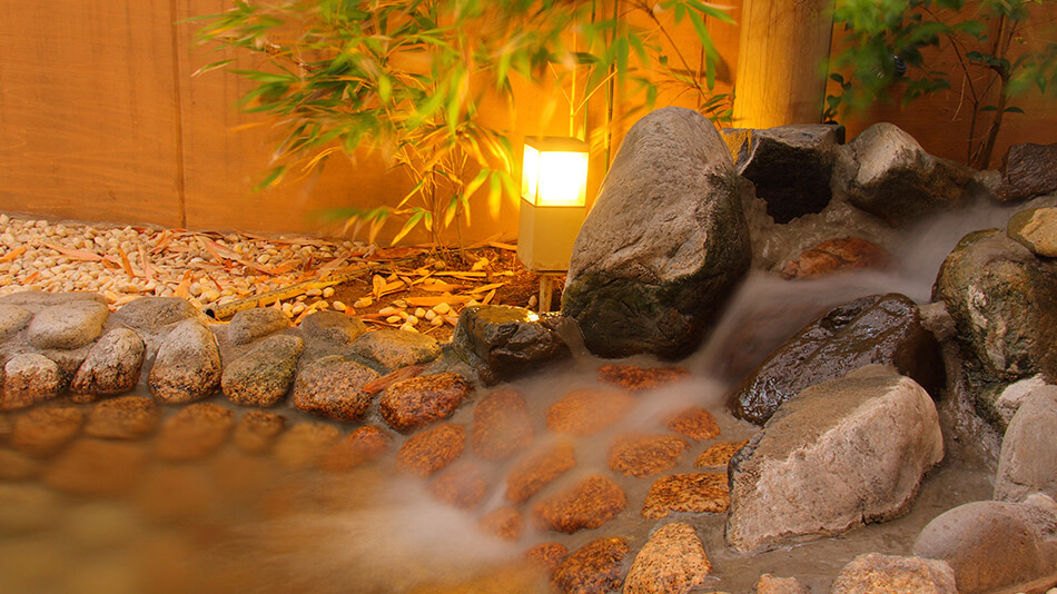 ~n򂩂̖Lxȓʂ̉Ԃ팹BIVĆA炩Ɨ͋̈قȂ̂Q^CvB