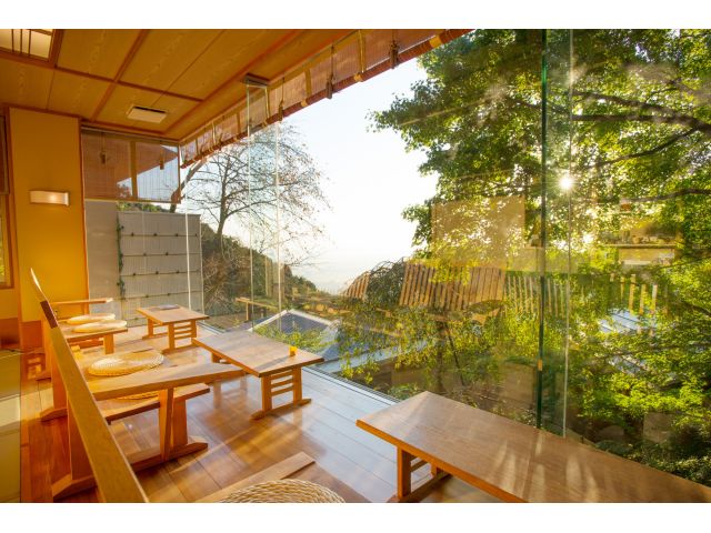 【養老温泉 滝元館】 昼食+絶景の露天風呂入浴が好評の日帰りプランです♪ *女性同士・カップル・ご夫婦に人気*のプラン詳細