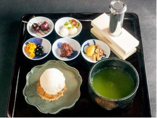 ここから手作りモンブランの体験が始まります。