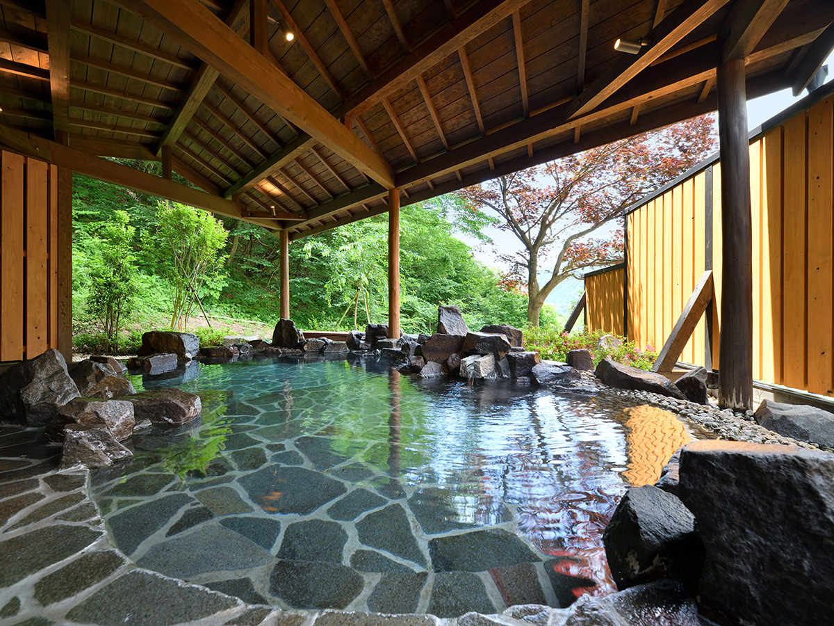 貸切露天風呂「鹿覗きの湯」