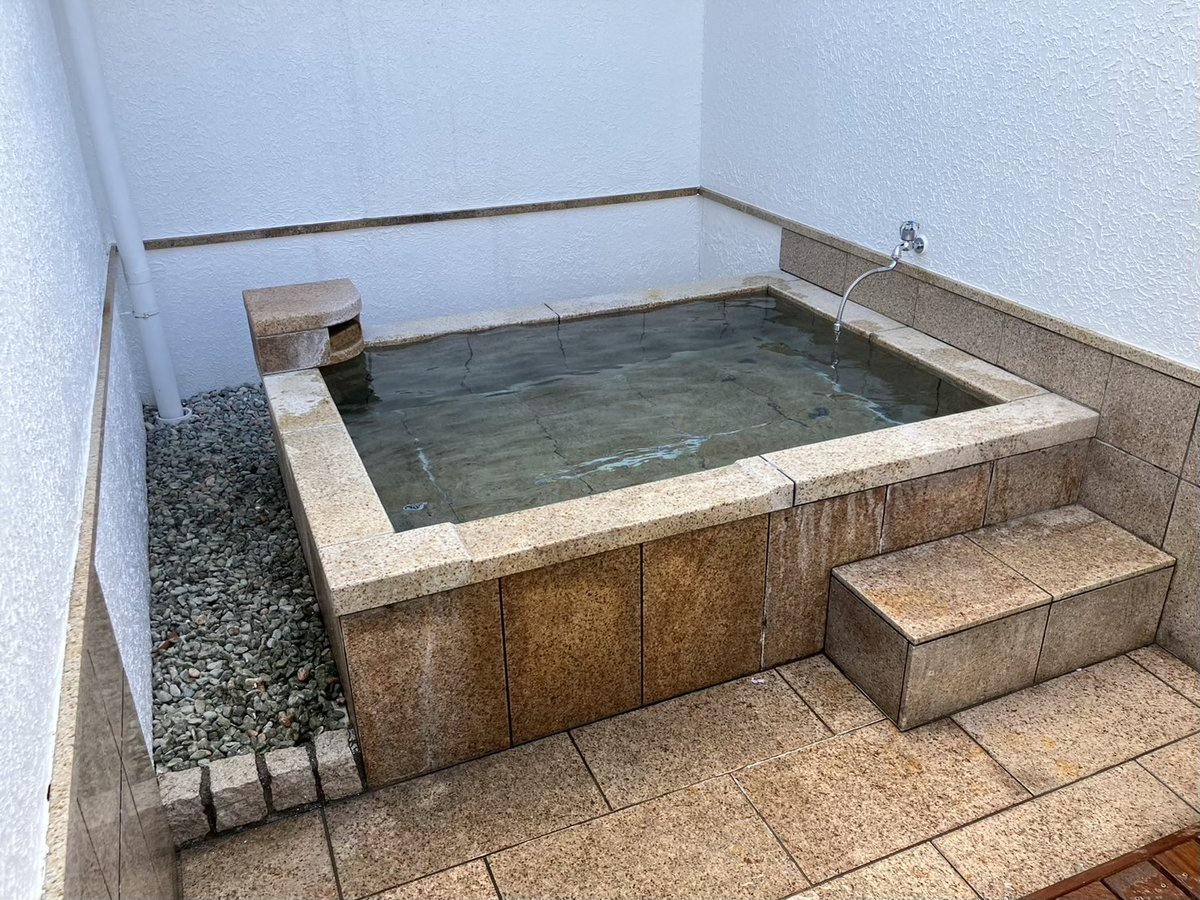 w100xɔMEEoTEix@LLɗ₦Cpӌ܂