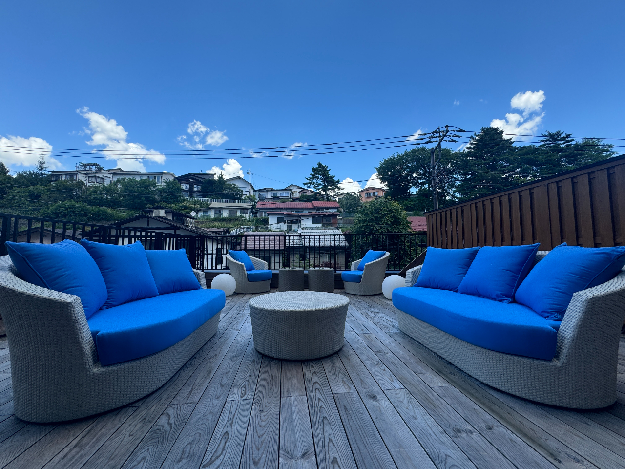 2024年4月 リニュアル (2階 テラス】