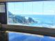 海抜60mの大浴場からは海が一望。かけ流しの真新しい湯が満ちています。