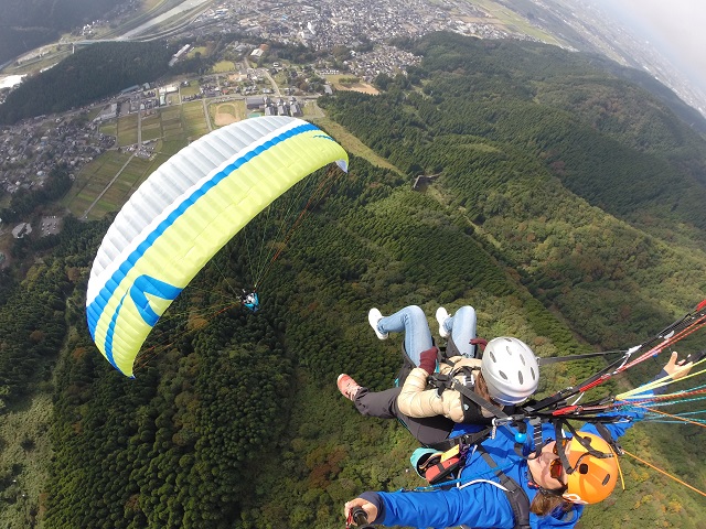 【人気コース】パラグライダー二人乗り体験コース 石川の絶景を空から体感しよう!