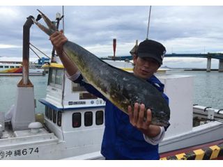 沖縄 本部 初心者大歓迎 パヤオで半日マグロ釣りコース 手ぶらでもok 海生活 じゃらん遊び体験
