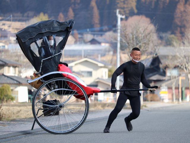安全運転で御案内致します!