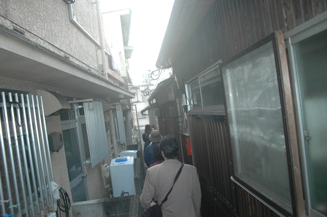 n̐lȂHn܂B
Hn̂̓hLhLANN