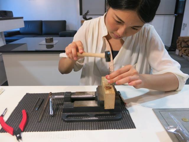 【難度高い】希少伝統金属工芸【加賀象嵌】(かがぞうがん)本格3時間体験コース。 ...