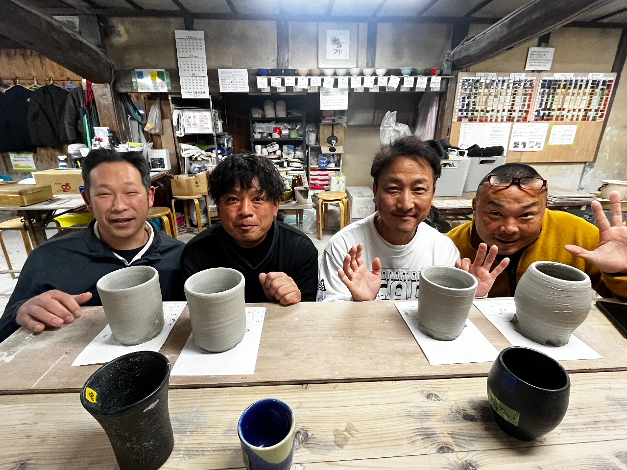 愛知県・瀬戸市】電動ロクロ 288色以上の色から選べる 2作品完成する