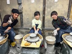 皆で記念撮影 笑顔が素敵ですね ゆっくり、じっくりと楽しめます 是非楽しい思い出の一時にして下さいね