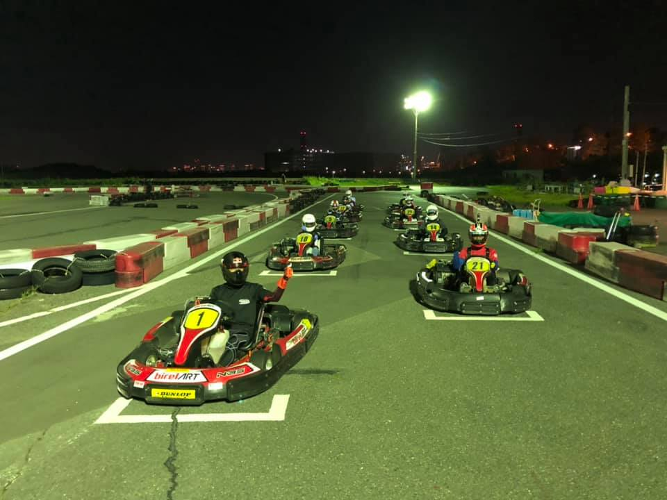 iC^[cƂĂ܂IdAɒԂƃ[X悤I