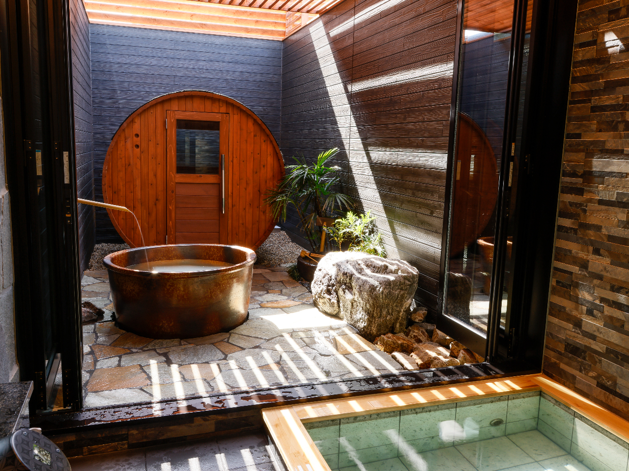 新築のバレルサウナを貸切!