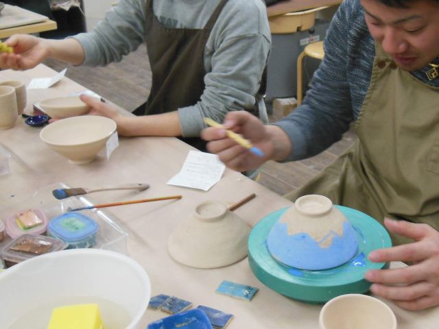 オプションで絵付けも体験できます。よりオリジナリティを出したい方にオススメです!