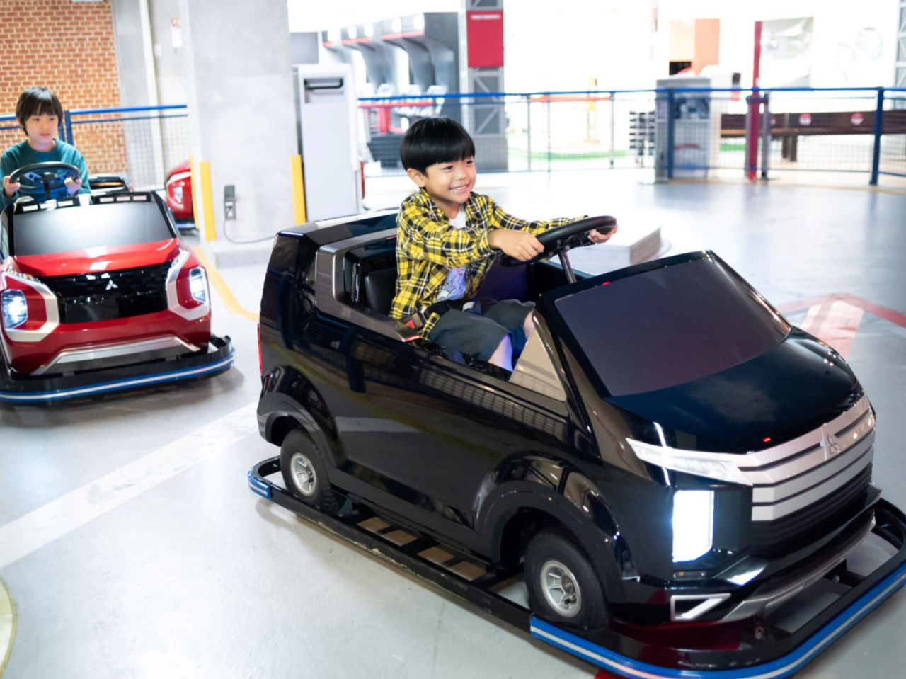 Lb]𕥂čuKƎ󂯂܂B ɍiẢ^]Ƌ؂ă^J[ɏĂ݂悤I(g110cmȏ)