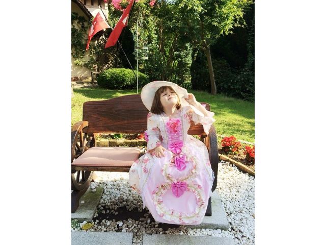 お子様用の衣装も多数ご用意しております