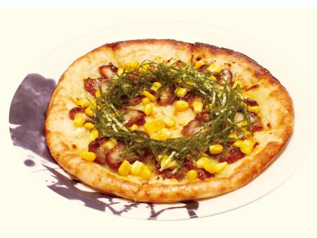 国産鶏肉の照り焼きチキンピザ