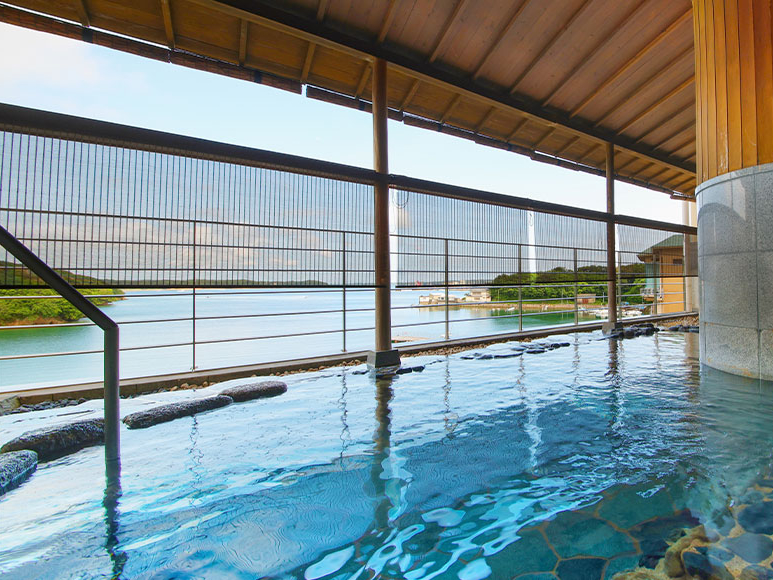 �p��p����]�ł���I�V���C�́A�f���炵���i�F�𒭂߂Ȃ���̂�т�Ɖ���𖞋i�ł��܂��B�g�̉��Ⓓ�̂�������A�D���o���肷�鉹�Ȃǂ��S�����₩�ɂ��Ă���܂���