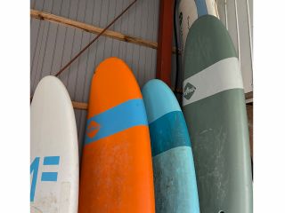 ボードの種類は、ソフトボード、ファンボード、ロングボードがございます。