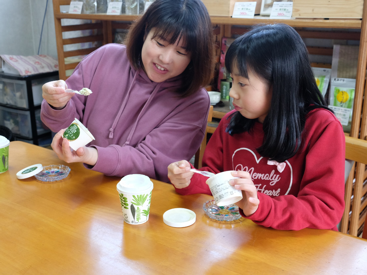 濃厚なジャージー牛乳を使用した「たたみアイス」をお楽しみいただけます。