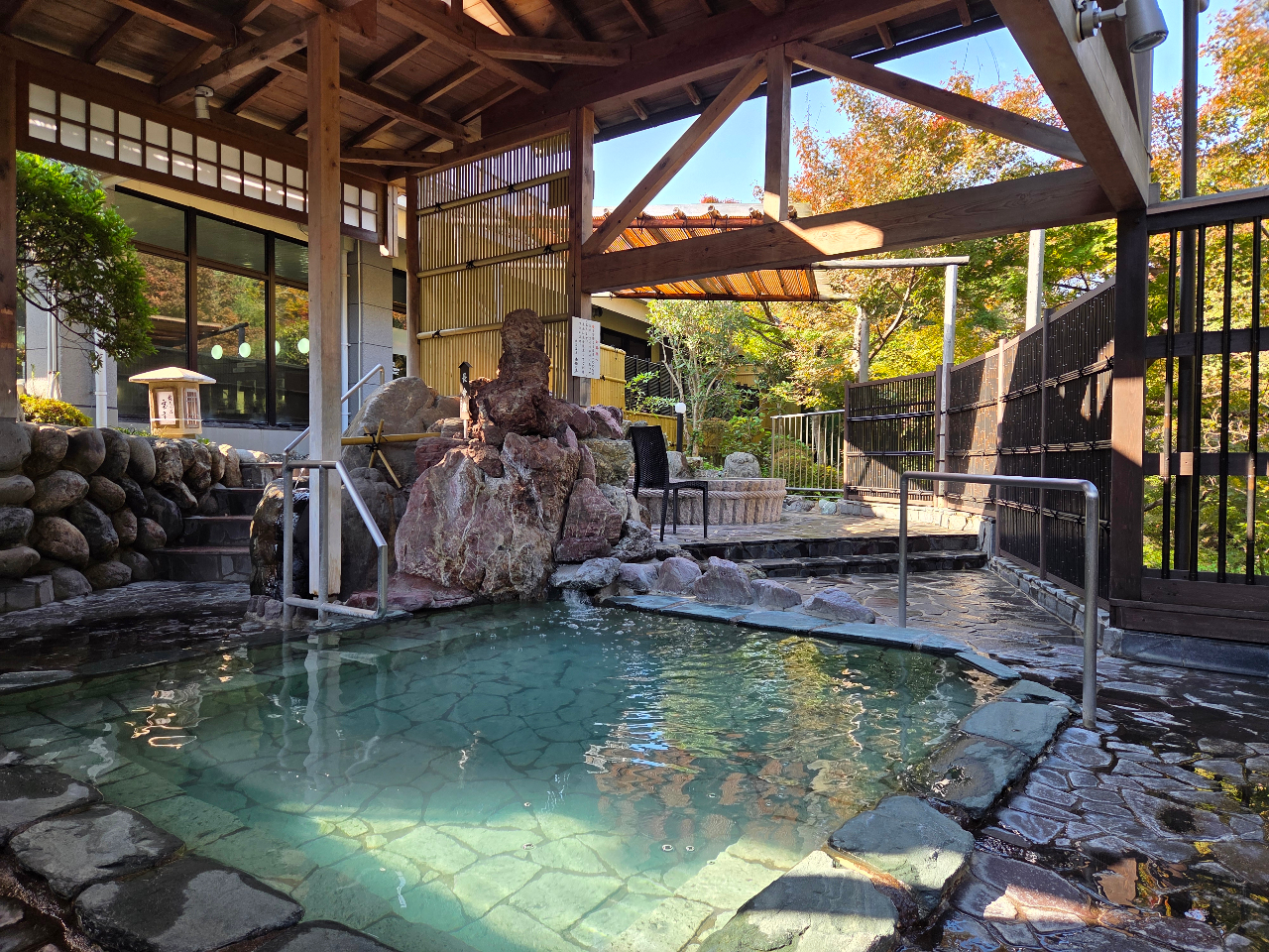 �����Ҍk�J�𒭂߂Ȃ���w��o�̓��x�w�Y�̓��x