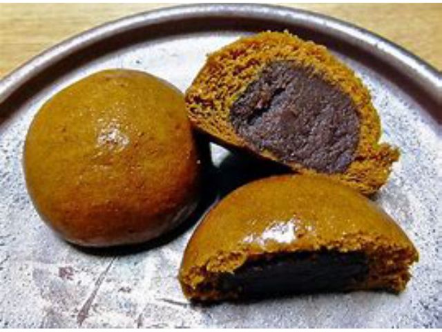 しっとり黒糖饅頭