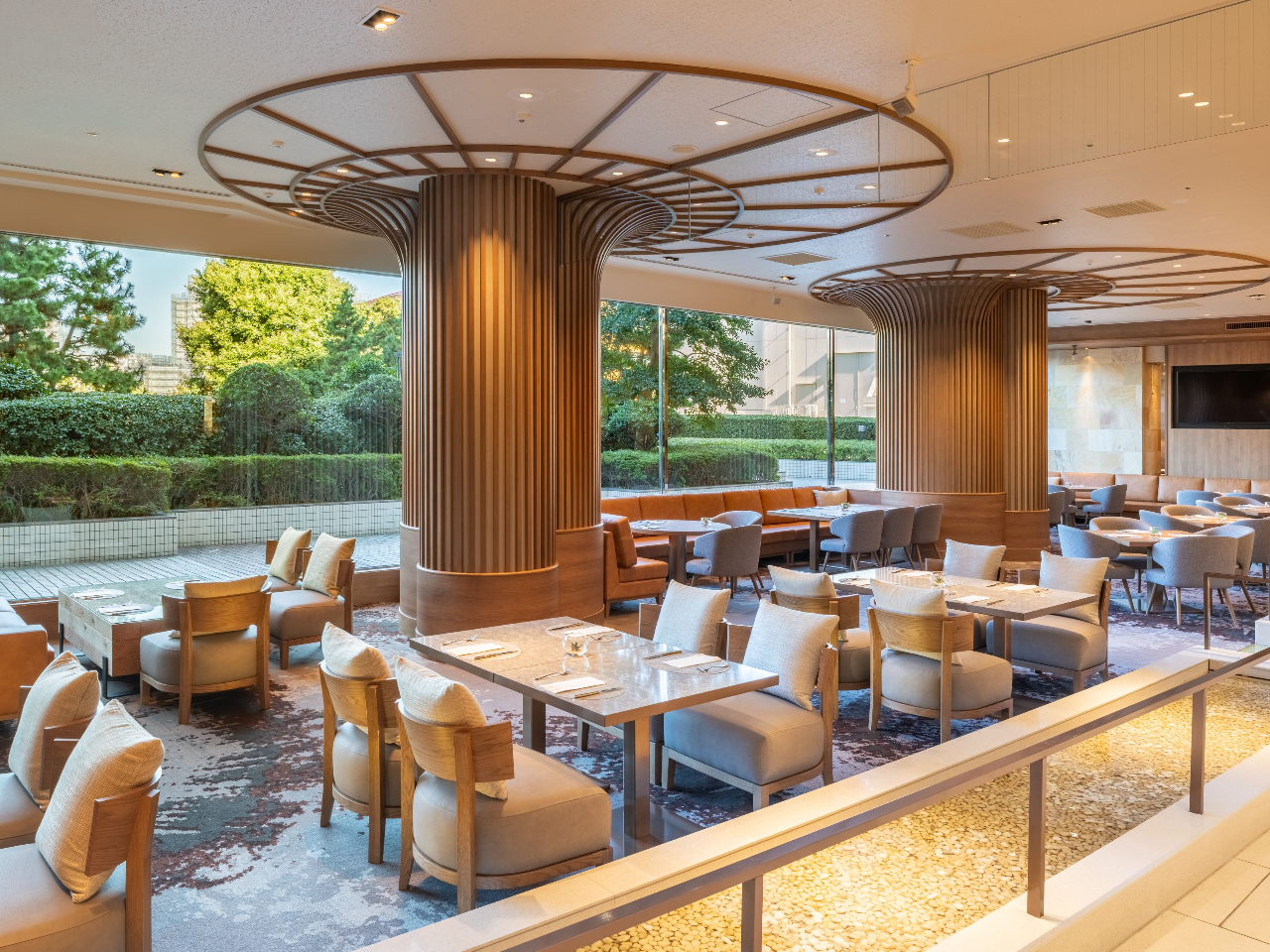 X̒ɌB猩AIAVX̂悤ȁuVovB