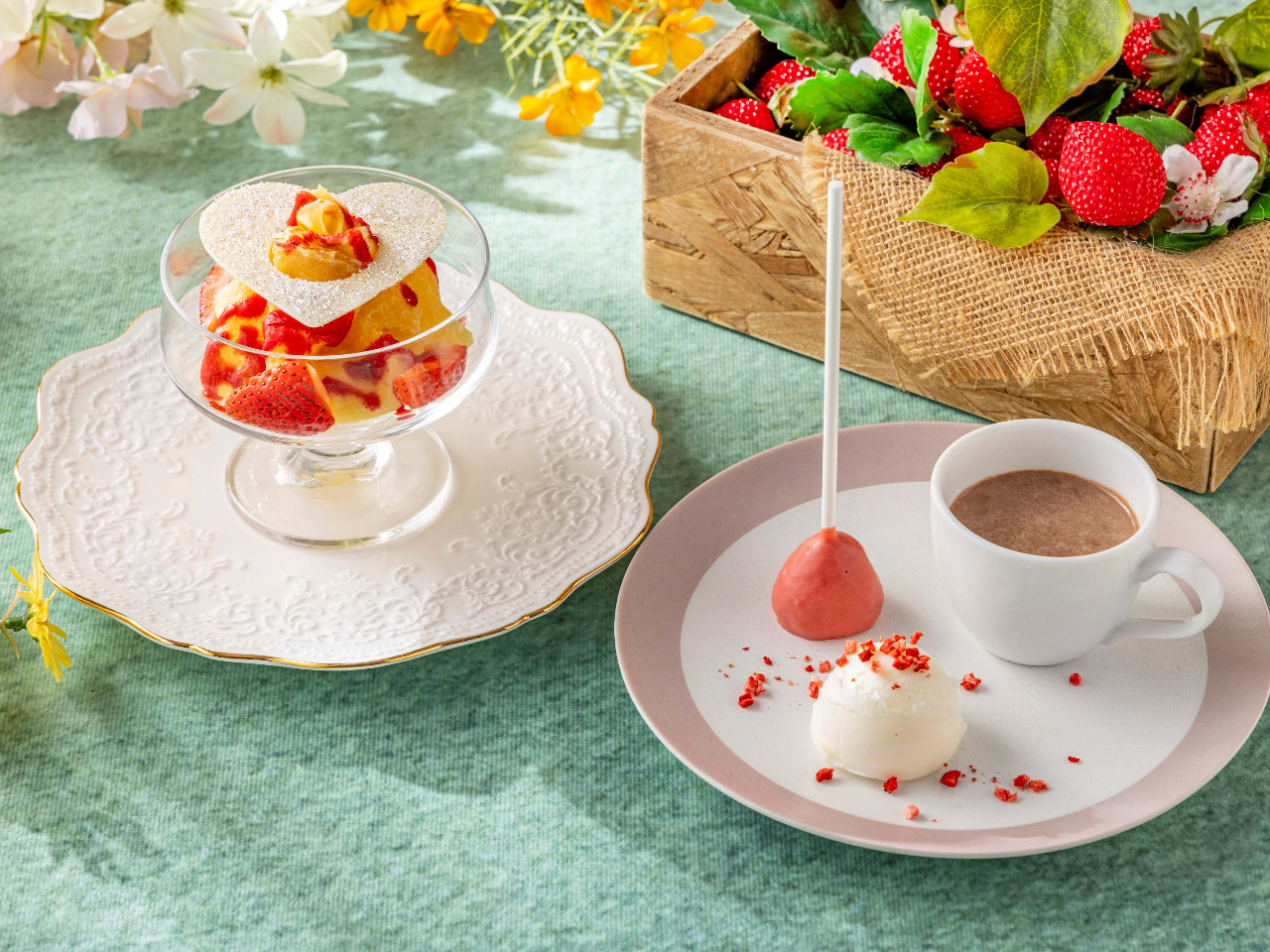 ԒOƌ㔼ňقȂ郉CuXC[coBuvlzbg`R[g 䕂ƃojACXYiʐ^Ejvu䕂ƃN[_W̃n[gN[viʐ^jv