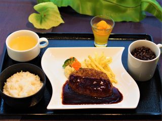 ボリューム満点 週替わりサービスランチ 横浜伊勢佐木町ワシントンホテル レストラン Aquamarine じゃらん遊び体験