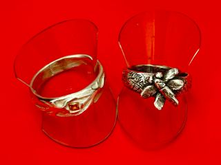 アートクレイシルバーは、好きな形が自由自在にできます。燻し仕上げも雰囲気が出て素敵です。