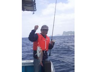 女性の方でも釣りが全くの初心者の方でも、釣りの仕方も現役の漁師が分かりやすく説明しますので安心して楽しめるアクティビティです!