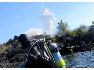 ダイビング中に運が良ければ噴煙を上げる桜島を見る事が出来るかも?