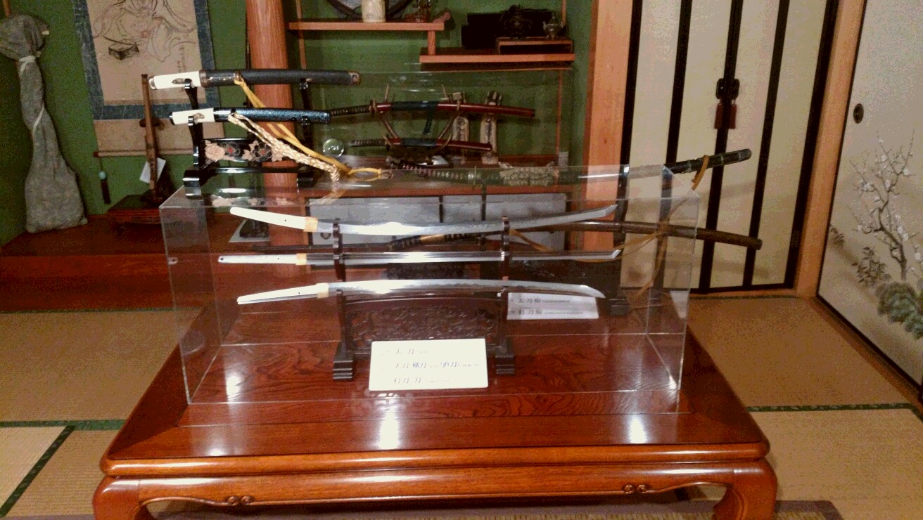 {ӏ܁AʁAAANV[hɂĐ^߂Ɋӏ܉\