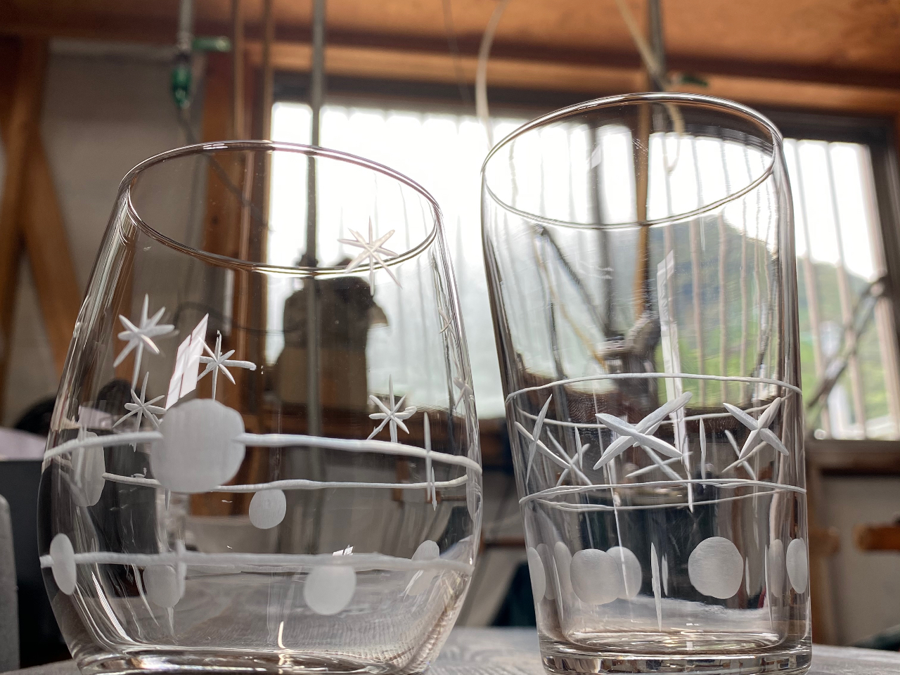 カットをするグラスの2つ作くる。