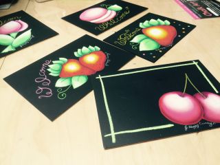 お子様は正面のチェリーです