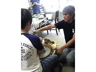 お子様(小学3年生〜中学生)も一緒に楽しく電動ろくろ体験♪