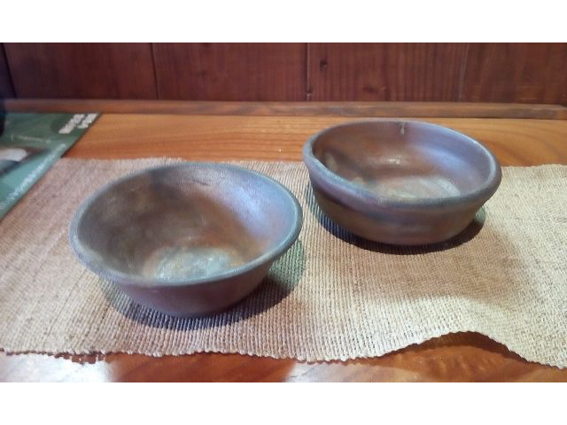 登り窯コースの焼き上がり作品例小鉢二つ。色々使えそう!