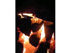 いよいよ火入れ。炎を見つめてると『美』そのものを感じます。神々しいですね。