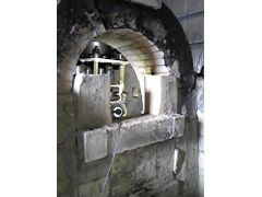 窯焚き終了から、二週間冷却期間です。いよいよドキドキの窯出しです。街角で初恋の人とすれ違う。そんな感じ?でしょうか。その後まだまだ、作品の手入に二週間。