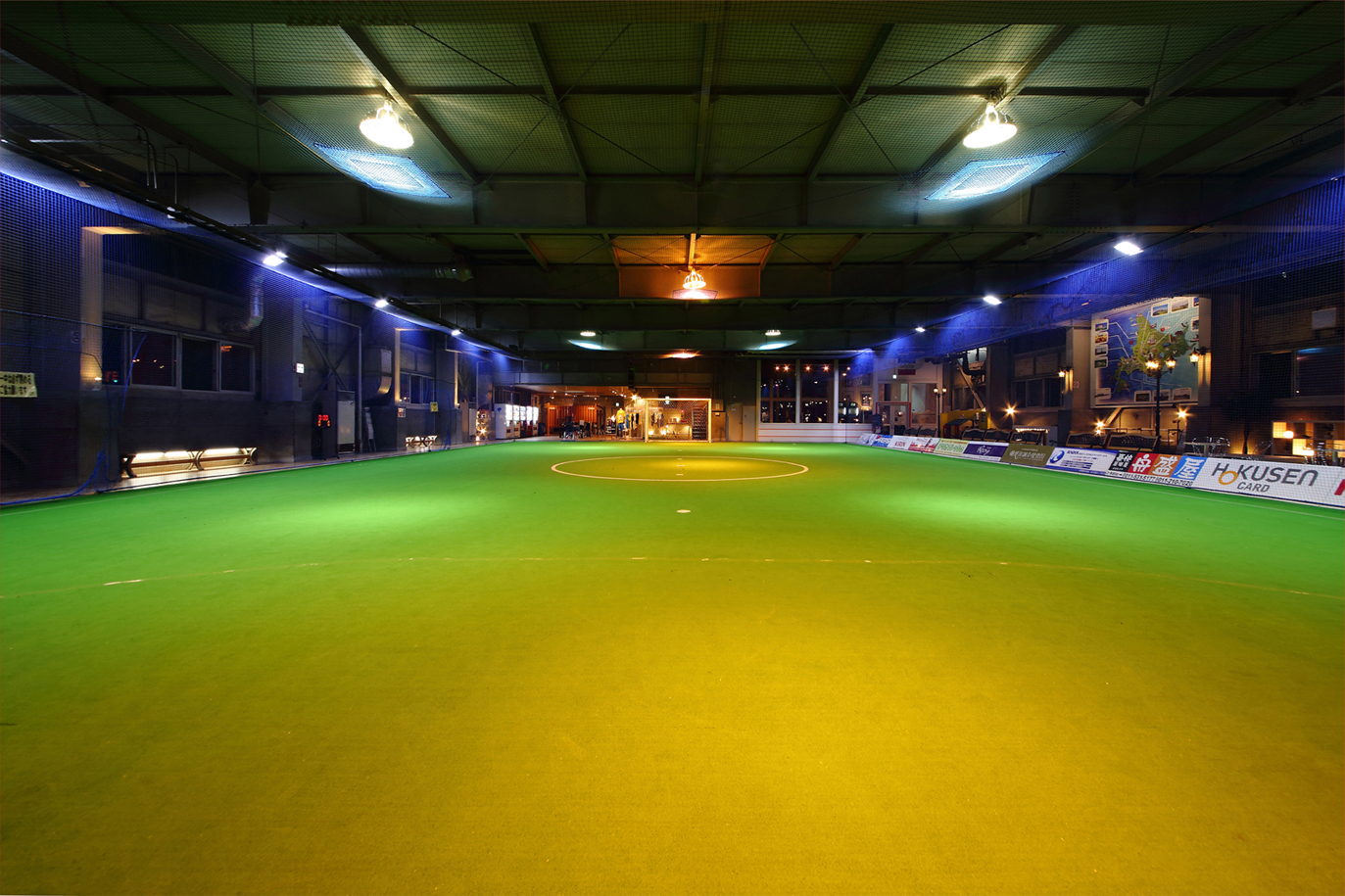 lHŃR[giQT~PTj́uOWA[~tbgTve[}ɃfUCi[YƋƊԐڏƖɈ͂܂ꂽIȕ͋C̒Ńv[ł܂I