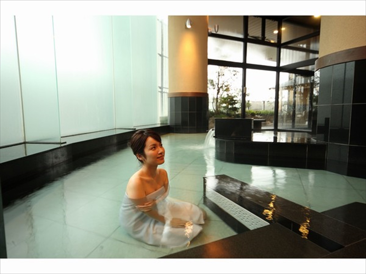 和風内風呂 市内希少の天然温泉で日ごろの疲れを癒す♪