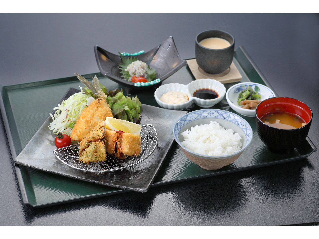 近海産アジフライ定食