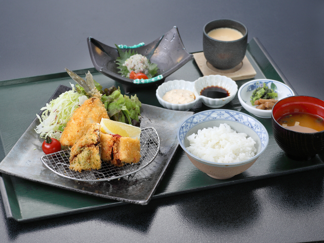 近海産アジフライ定食