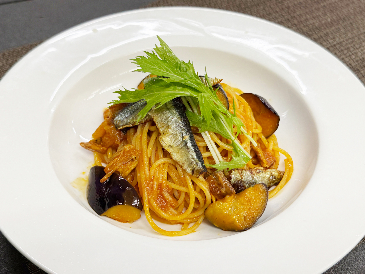 サンマと茄子のアラビアータ