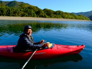 カヌーに乗って水上カフェタイム(11月)