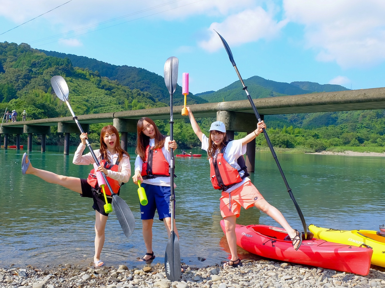 沈下橋と一緒に記念撮影!(9月)