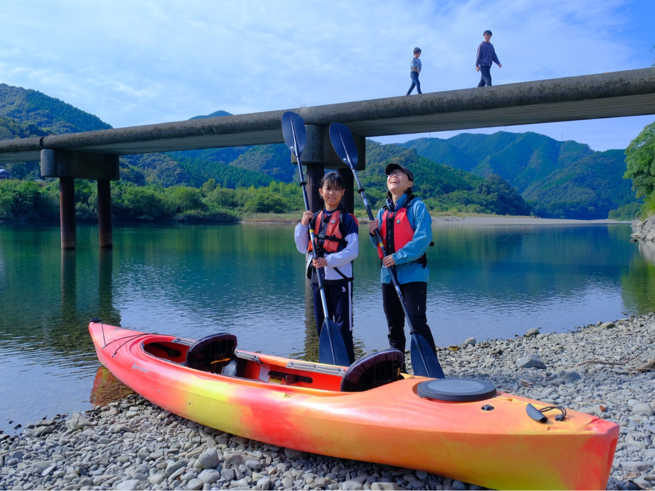 一番人気】2人乗りカヌーまったりコース90分| 水上カフェ付・四万十川